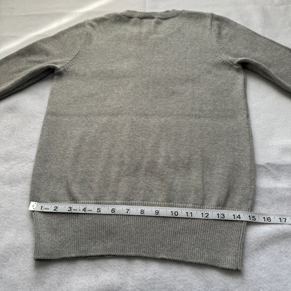 Reindeer Gray Sweatshirt Crew Neck Pullover, EUC - Picture 15 of 16